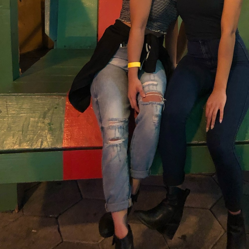 Ripped Mom Jeans